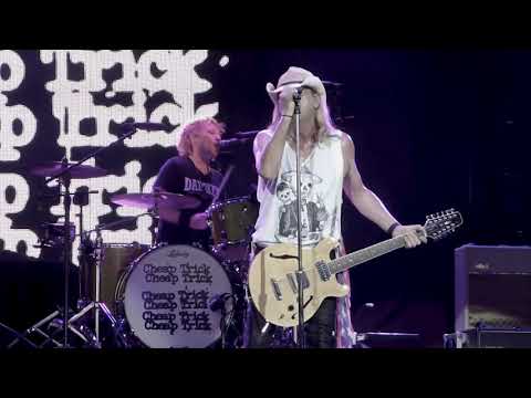 CHEAP TRICK - NO DIRECTION HOME - OFFICIAL VIDEO