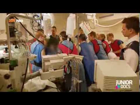 Junior Docs Folge 3- Staffel 2 ZDF NEO {KRANKENHAUS | RETTUNGSDIENST | OP-SAAL Reportage}