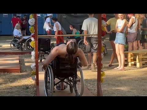 Video Thumbnail: Beim Sziget-Festival mit Tabus zu Behinderungen brechen