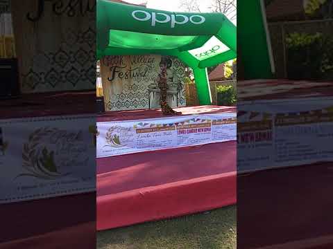 PRAHITA VANDIN-Dewi danu juara 2 lomba menyanyi lagu bali pitik village