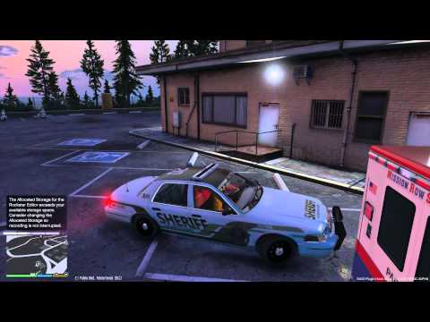 GTA V - LSPDFR - Episode 1 - Officer Down! Officer Down! Dammit!