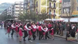 preview picture of video 'Carnavales de Tolosa 2012 Kit Kat Club`s Charleston Tolosako Iñauteriak'