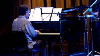 Wilson das Neves e Bnegão -  Traz um presente pra mim