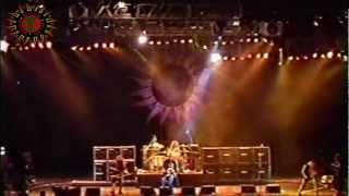 Alice In Chains - Love Hate Love [Live At The Hollywood Rock 1993][Pro-Shot]
