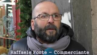 commerciante-trattiene-a-stento-le-lacrime-e-finito-tutto