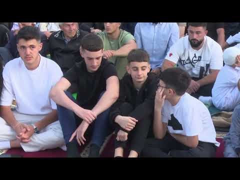 MYSLIMANËT FESTOJNË KURBAN BAJRAMIN