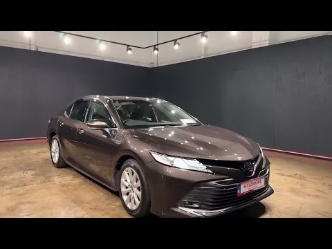 Toyota Camry G SPEC - 2.5 HYBRID - FACTORY ALLOYS - Image 2