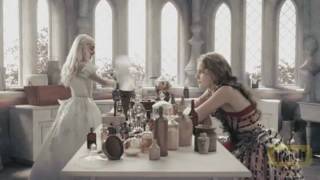 Alice in Wonderland - Potion Making