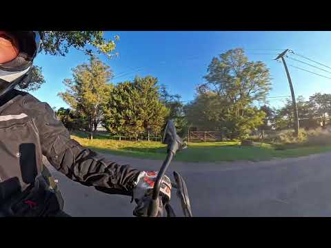 Salida en moto por caminos rurales Cañuelas Tandil