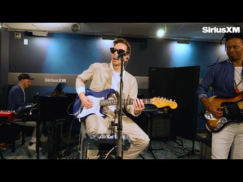 "Gumshü" // Live @ Sirius XM