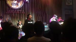 Download lagu Pee Wee Gaskins - Salah (Live at Hard Rock Cafe, Jakarta 13/3/2023) mp3 Download lagu Pee Wee Gaskins - Salah (Live at Hard Rock Cafe, Jakarta 13/3/2023) mp3