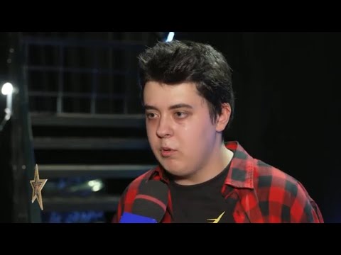 Cum a descoperit Eduard pasiunea pentru pian?