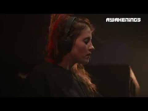 Charlotte de Witte playing 'Hyperacid (Original Mix)' by Giacomo Renzi @ Awakenings