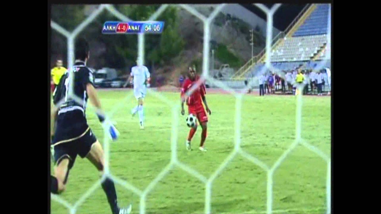 Vasconcelos Bernardo Striker