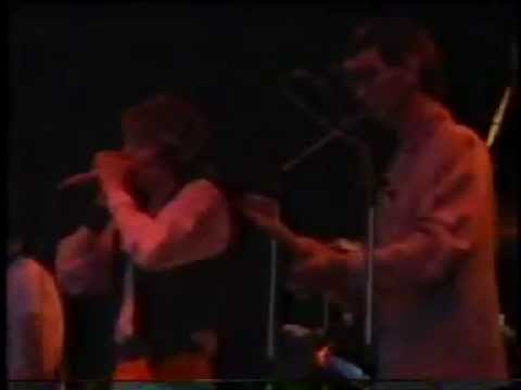 Blues Band 29 Ways To My Babys Door