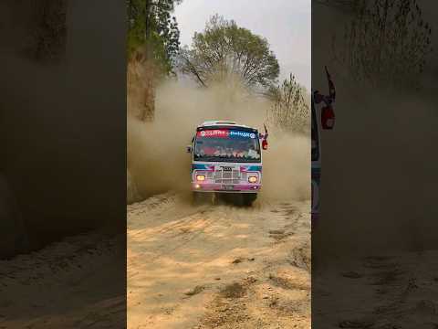 Lahurey Deluxe🚌❤️🥰#buslovers #offroad #nepal #bus #sindhupalchok #sindhuli #driver #road #goviral 💕