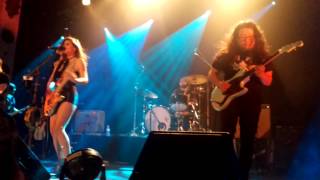 Best Coast - Sleep Won&#39;t Ever Come - 9/18/15 Metro