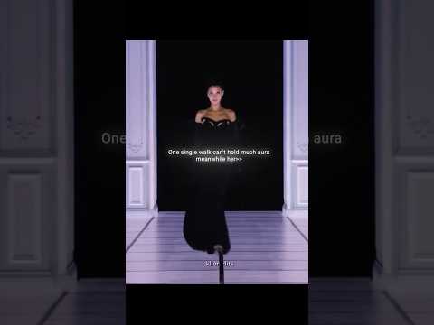 The Aura this walk have 🤌🏻  #shorts #trending #edit #model #fashion #bellahadid #runway