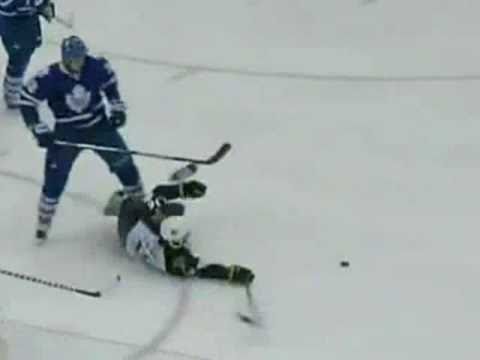 Jay Rosehill drills Andrew Ladd