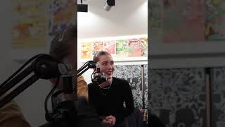 Download lagu How to introduce a guest to a radio show mp3