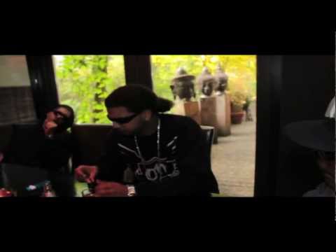 Oriye Cazz - Smoke It Away