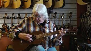 Video thumbnail for 1927 Martin 2-17 parlor guitar demo by Greg Boyd's House of Fine Instruments