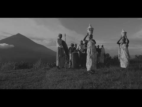 Rubanda rugira ayabo, nimumurebe aragiye !!! - imbyino - Rwanda