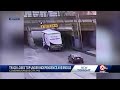 Box truck loses top to Kansas City's Independence Avenue Bridge