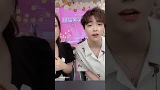 Download lagu Chen Linong sings the song My Girl & Ei Ei, live 19/8 mp3