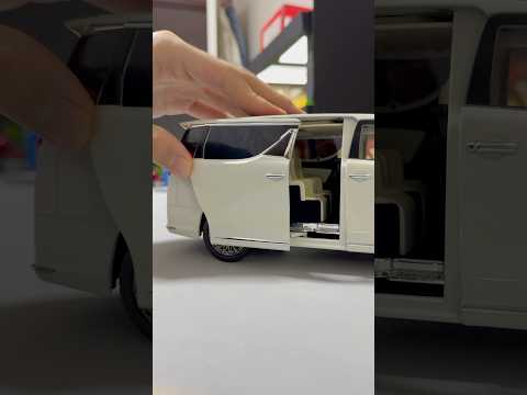 Toyota Alphard and Lexus LM300h diecast model luxury vans #car #automobile #diecast