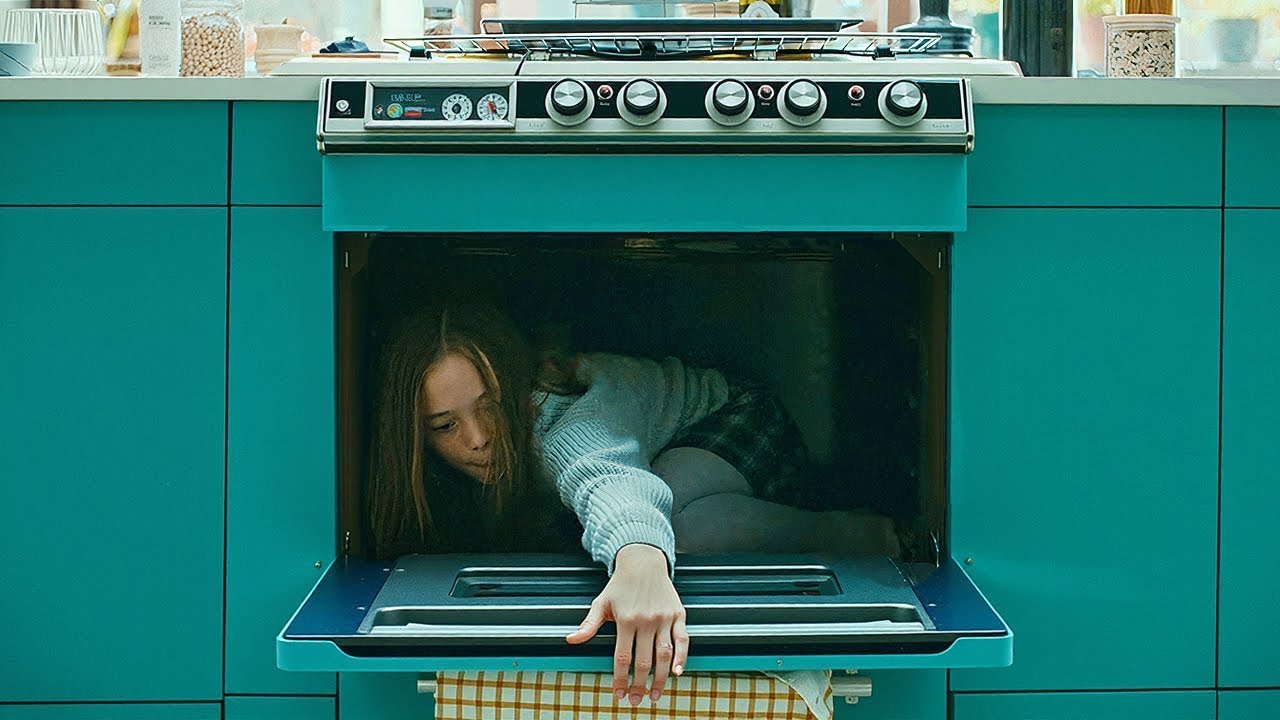 People Are Trapped in a Smart Home Prison, Controlled By a Killer AI