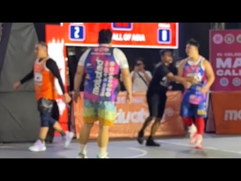 Mr Long Bomb and Raf Davis nagka-initan!