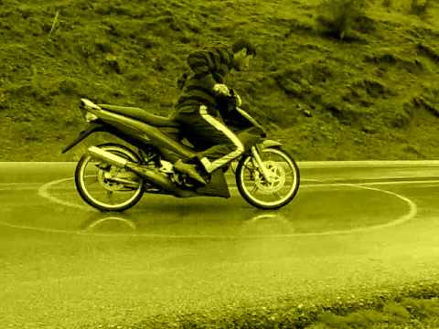 download lagu mp3 mp4 Drenie, download lagu Drenie gratis, unduh video klip Drenie