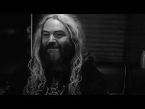 Max Cavalera relembra quando conheceu  Discharge/Hellhammer pelo Walcir Chalas na Woodstock em 1982!