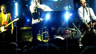 Fort Lauderdale loves Runner Runner! &quot;Papercuts&quot;