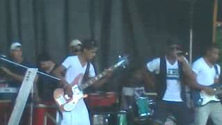 preview picture of video 'Banda Sambaue - Carnaval de Janaúba 2014 - Praia do copo Sujo'