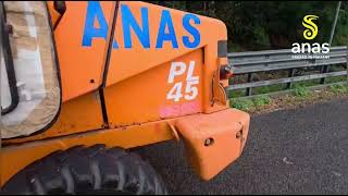 tir-carico-di-generi-alimentari-ribaltato-sull-autostrada-il-video