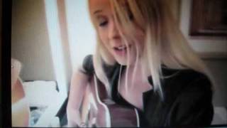 Tina Dickow - Love All Around (Acoustic from The Road To Gävle new album)