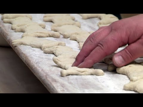 Sudbury's Finnish bakery turns 60, watch their famous jelly pig donuts take shape!