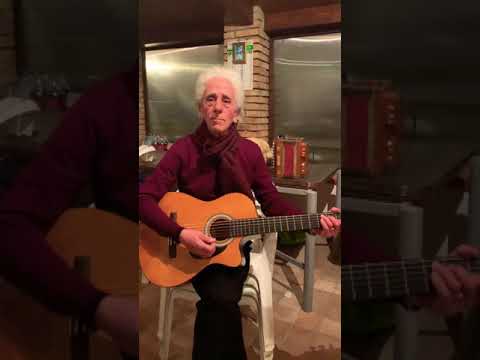 Totò shop canta Calabrisella Cardiff singing Calabrisella mia