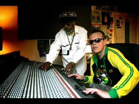 BARRY ISSAC & DOUGIE CONSCIOUS - WICKED SYSTEM + SYSTEM DUB - REGGAE ON TOP 7"