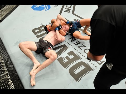 UFC Fighter Chokes Out Opponent, Helps To Revive Him In 'Classy' Move - Today News