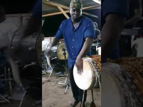 Tata Agida --- Evan Cairo - Groenhartweg deel 4