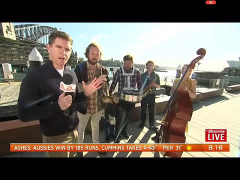 Crawfish Po’Boys live on Sunrise