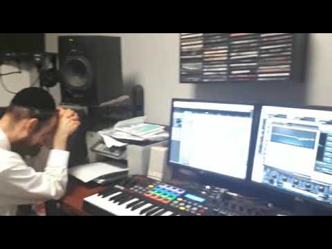 Watch Behind Scene, Yisroel Werdyger Working On His Upcoming Album.