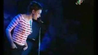 Carmen Consoli in bianco e nero