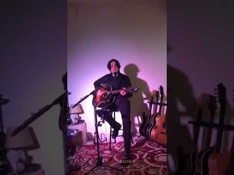 Acoustic Singer in Italy - Hire For Weddings