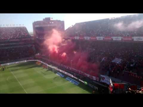 "Independiente 3-0 Racing/ Recibimiento 2015" Barra: La Barra del Rojo • Club: Independiente