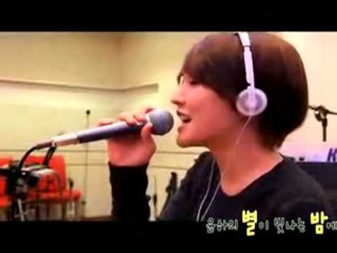 Younha - Way to go (SNSD) acoustic ver. @ Starry Night Sep 24, 2011 radio Live
