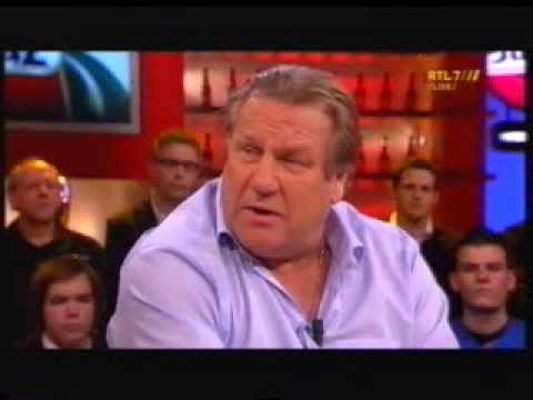 Gertjan Verbeek reageert op een te snelle muis onder zen neus. RTL7